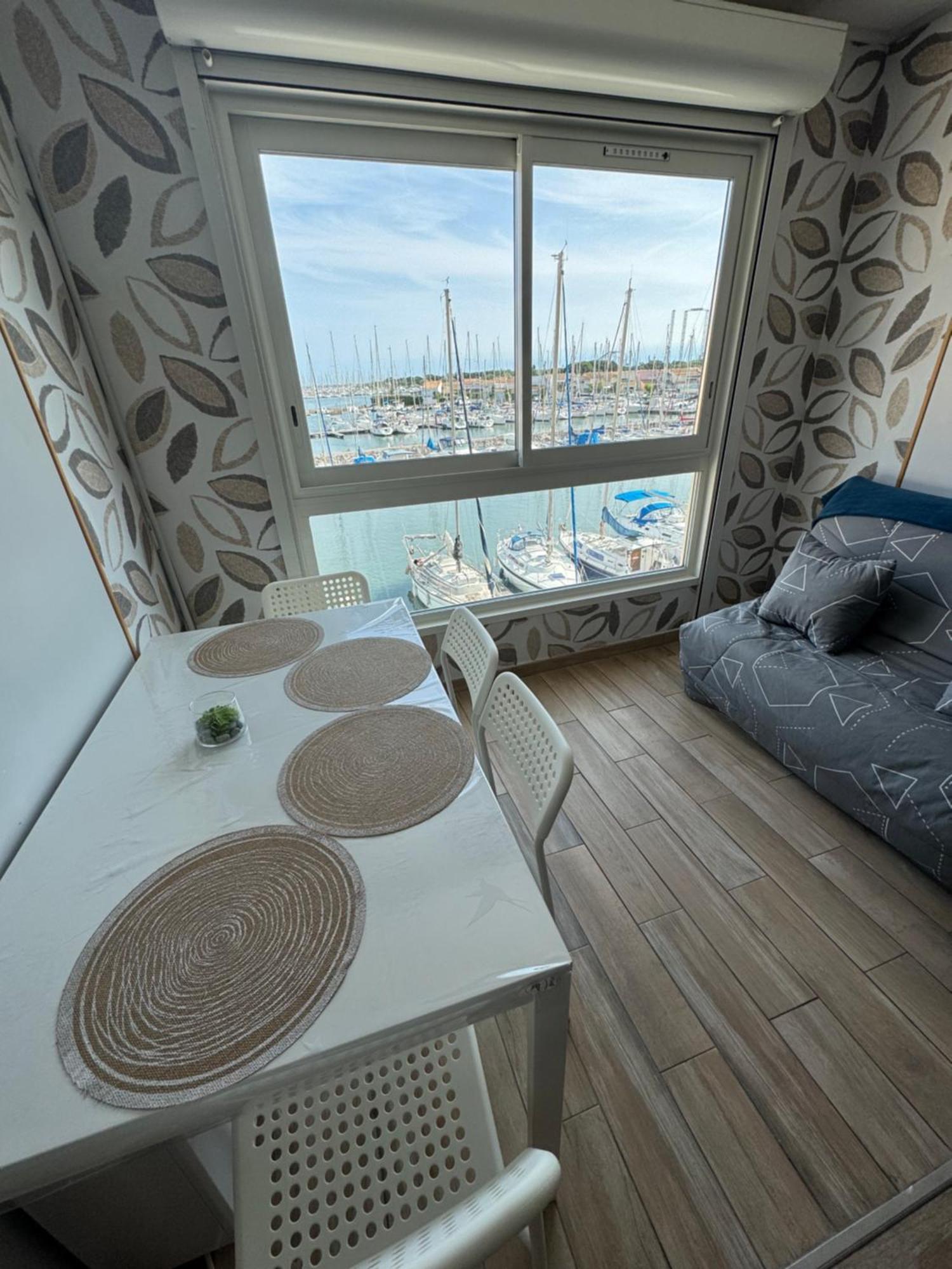 אגדה Studio Cosy Climatise Vue Sur Port מראה חיצוני תמונה